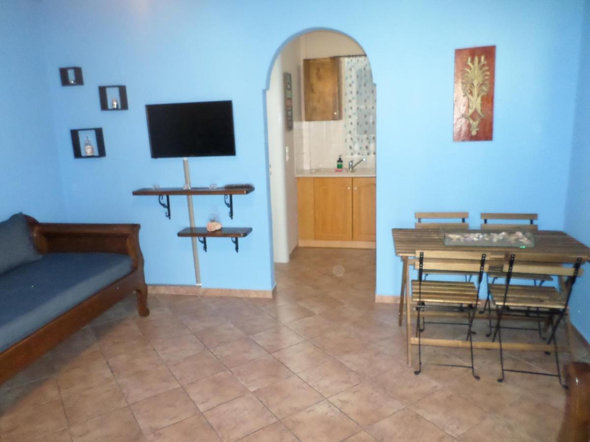 Atlantica Apartments ميغالوخوري المظهر الخارجي الصورة